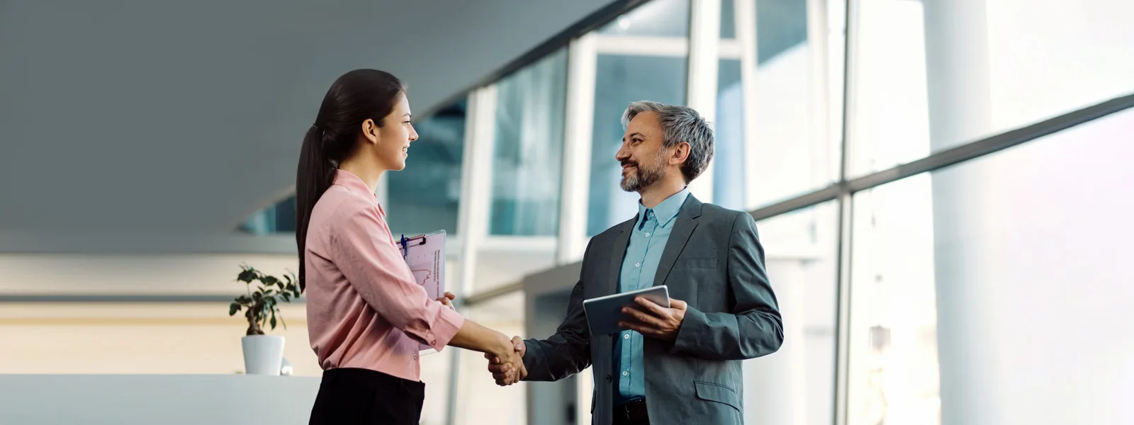 How to greet your customers properly